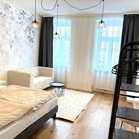 Traumhafte Wohnung Fuer 2, Walk In Dusche, Extra Kueche, Nespresso, Zentral Viena Exterior foto